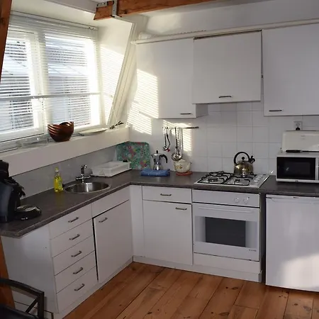 Free Parking, Harbour View Studio With Balcony * Amsterdam